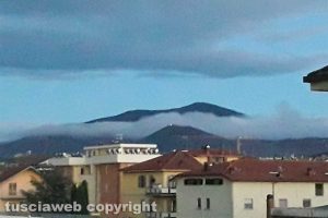 Viterbo - Le nuvole avvolgono i Cimini