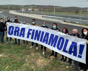 Monte Romano - La manifestazione di Fratelli d'Italia sulla Trasversale