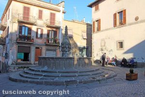 Viterbo - La fontana di Pianoscarano
