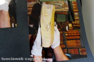 Viterbo - Libri salvati dal degrado alla biblioteca comunale nel 2021
