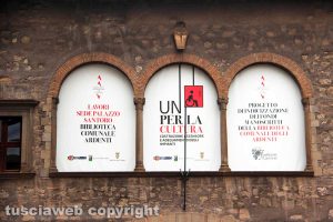 Viterbo - Palazzo Santoro - La biblioteca comunale