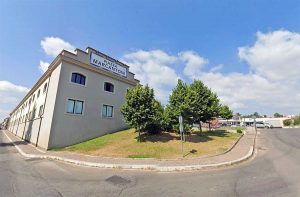 Civita CaCivita Castellana - Il centro commerciale Piazza Marcantoni