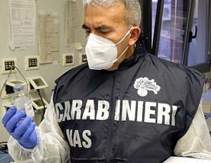 Carabinieri Nas - Bloccate 6 tonnellate di gel igienizzante
