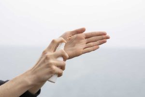 Coronavirus - Una delle più comuni precauzioni anticontagio