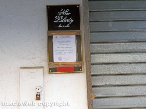 Montefiascone - Il bar chiuso dai carabinieri a Zepponami