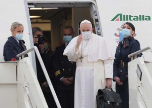 Papa Francesco a bordo del volo Alitalia