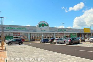 Viterbo - Polo commerciale - Globo