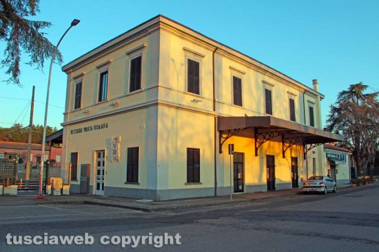 Viterbo - La stazione dei treni di Porta Romana