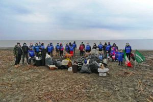 Tarquinia - Fare verde ha pulito la spiaggia in località Spinicci