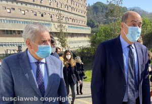 Viterbo - Il presidente della regione Nicola Zingaretti con il sindaco Arena