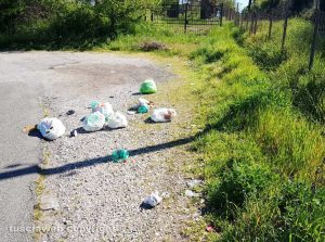 Viterbo - Rifiuti abbandonati in strada Capretta