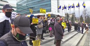 Bosnia, proteste in piazza per la mancanza di vaccini