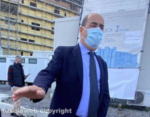 Viterbo - Il presidente della regione Nicola Zingaretti