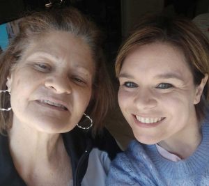 Antonella Olivia insieme alla sua mamma