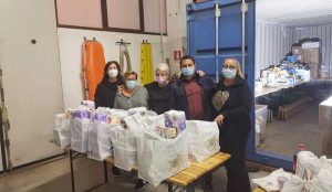 Montalto di Castro - L'assessore Valentini con i volontari