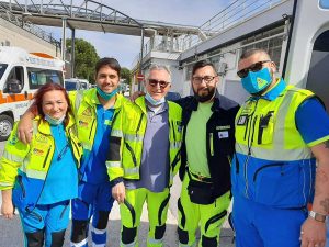 Montalto di Castro - I volontari della Misericordia che hanno fatto nascere in casa la bambina