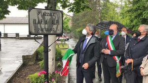 Compiano - Roberti Fico partecipa all'intitolazione della sala consiliare comunale e di una piazza a Ilaria Alpi