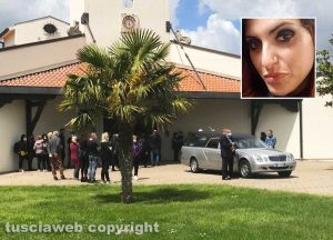 Viterbo - I funerali della 33enne - Nel riquadro: Ylenia Lombardo