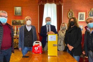 L'associazione "Sardegna in Tuscia" dona un defibrillatore alla città di Viterbo