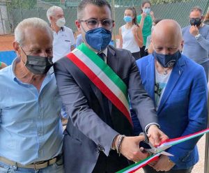 Civita Castellana - Il sindaco Giampieri inaugura il campo da tennis del Ct Davis '76