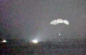 L'ammaraggio dei quattro astronauti nel golfo del Messico