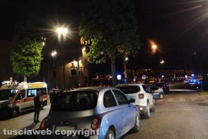 Viterbo - Rissa al Sacrario intervento di polizia e autoambulanze