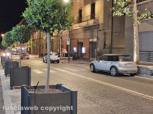 Viterbo - Le fioriere in via Marconi