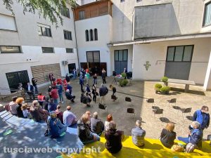 Viterbo - L'inaugurazione del nuovo “punto di comunità” a Santa Barbara