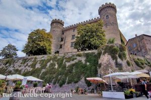 Bracciano - Piazza Castello Odescalchi