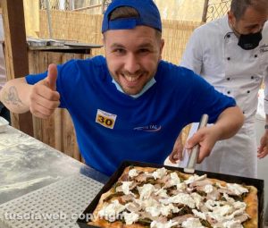 Giulio Caneponi e la sua pizza