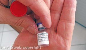 Montefiascone - Il centro vaccini anti Covid a "Le Guardie" - Il vaccino Pfizer