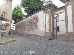 Montefiascone - L'incrocio tra via Trento e largo Barbarigo
