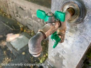 Viterbo - La fontanella del Pilastro