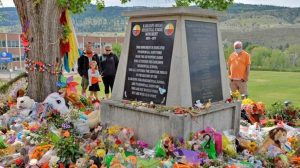 Canada - Trovati i resti di oltre 700 bambini nativi in un'ex scuola cattolica