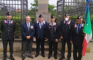 Soriano nel Cimino - Corona al monumento al Carabiniere