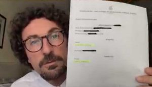 Danilo Toninelli querelato da Berlusconi