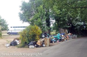 L'isola ecologica in strada Filante