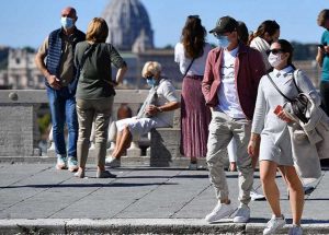 Coronavirus - Mascherine all'aperto