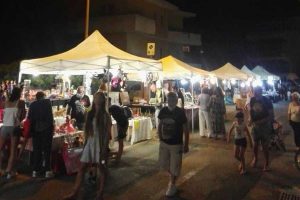 Montalto di Castro - Il mercatino in via dei Coralli