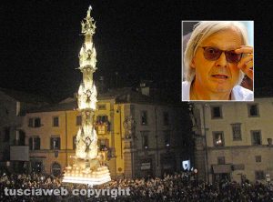 Macchina di Santa Rosa - Gloria - Nel riquadro: Vittorio Sgarbi