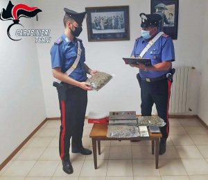 Carabinieri di Terni - Ficulle - Trovato con 1,5 chili di marijuana
