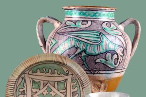 Maiolica arcaica in bruno e verde