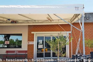 Belcolle - Tensostruttura all'esterno del pronto soccorso