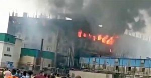 Rupganj - L’incendio nella fabbrica