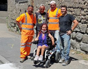 Maria Antonietta Coccia con gli operai