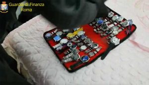 Roma - Finanza - Scoperto "distretto del falso"