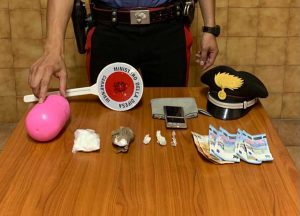 Fara in Sabina - La droga sequestrata dai carabinieri