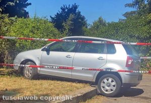 Ronciglione - Auto fuori strada a Punta del lago