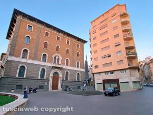 Viterbo - Apre la Borri Books a piazza della Repubblica