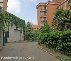 Viterbo - La curva pericolosa tra via Monte Amiata e via Gran Sasso